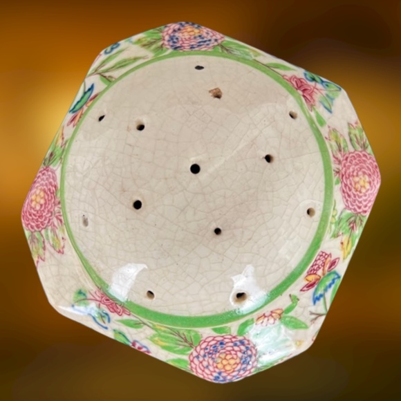 ⭐️H.P. Antique Chintz Sugar Shaker from Japan - Picture 4 of 5